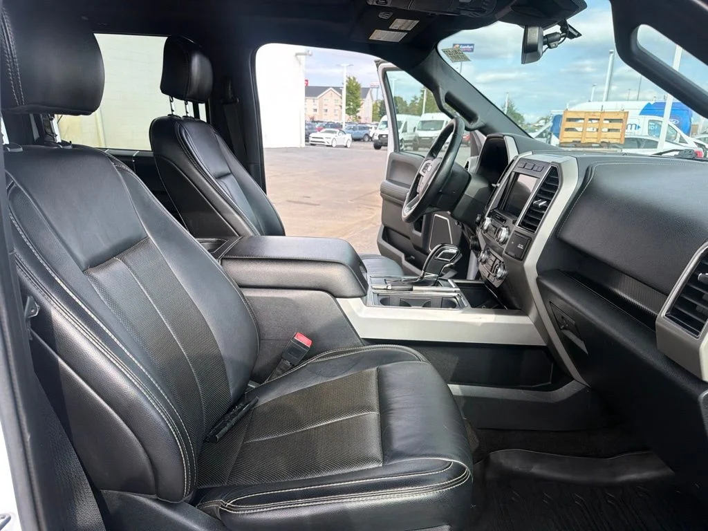 Used 2020 White Ford Lariat image 43