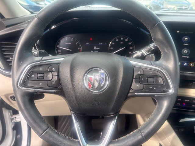 Used 2022 SUMMIT WHITE Buick Preferred image 13