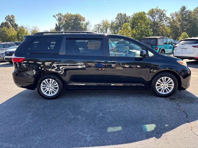Used 2015 Black Toyota XLE image 9