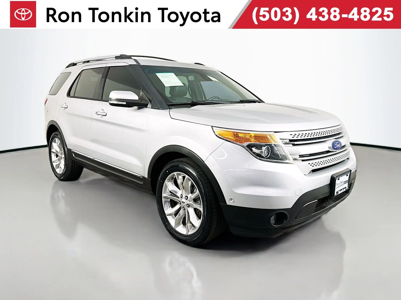 Used 2014 Ingot Silver Ford Limited image 1
