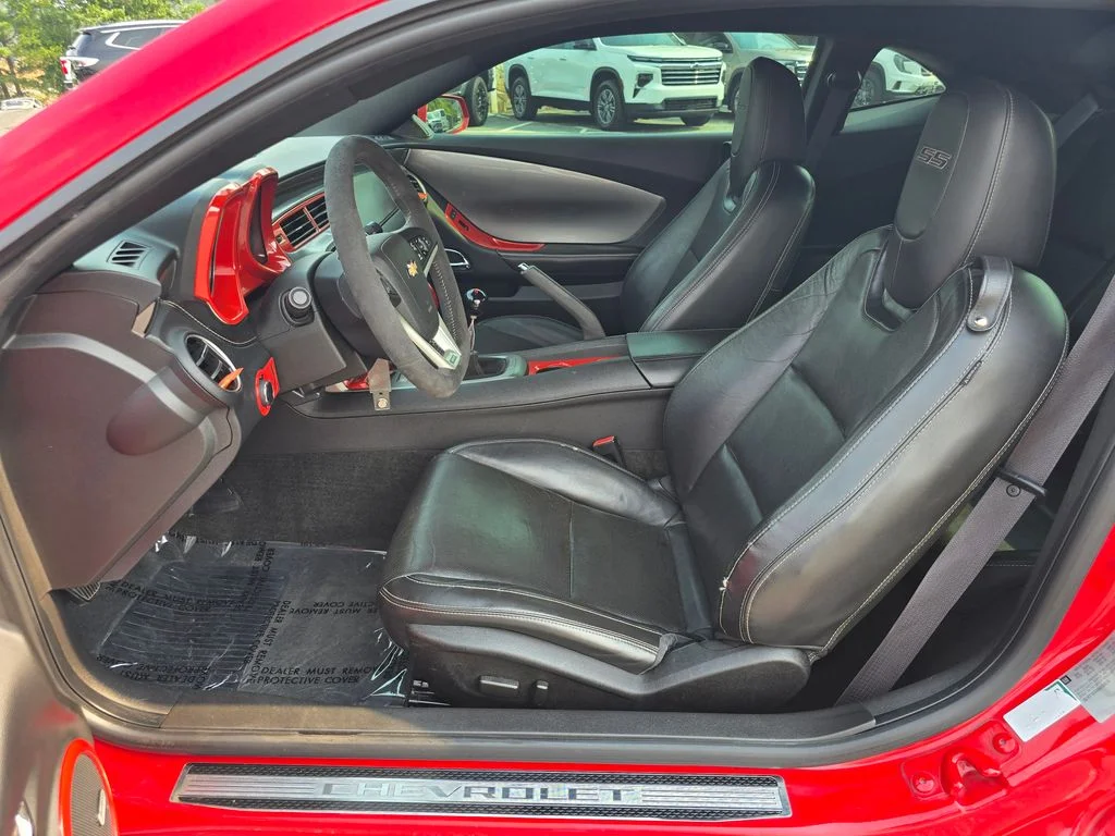 Used 2013 Red Chevrolet SS image 4