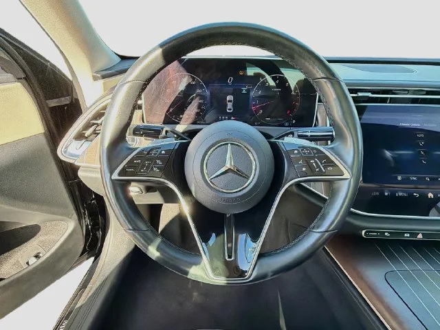 2025 Mercedes-Benz E-Class E350 - Photo 39