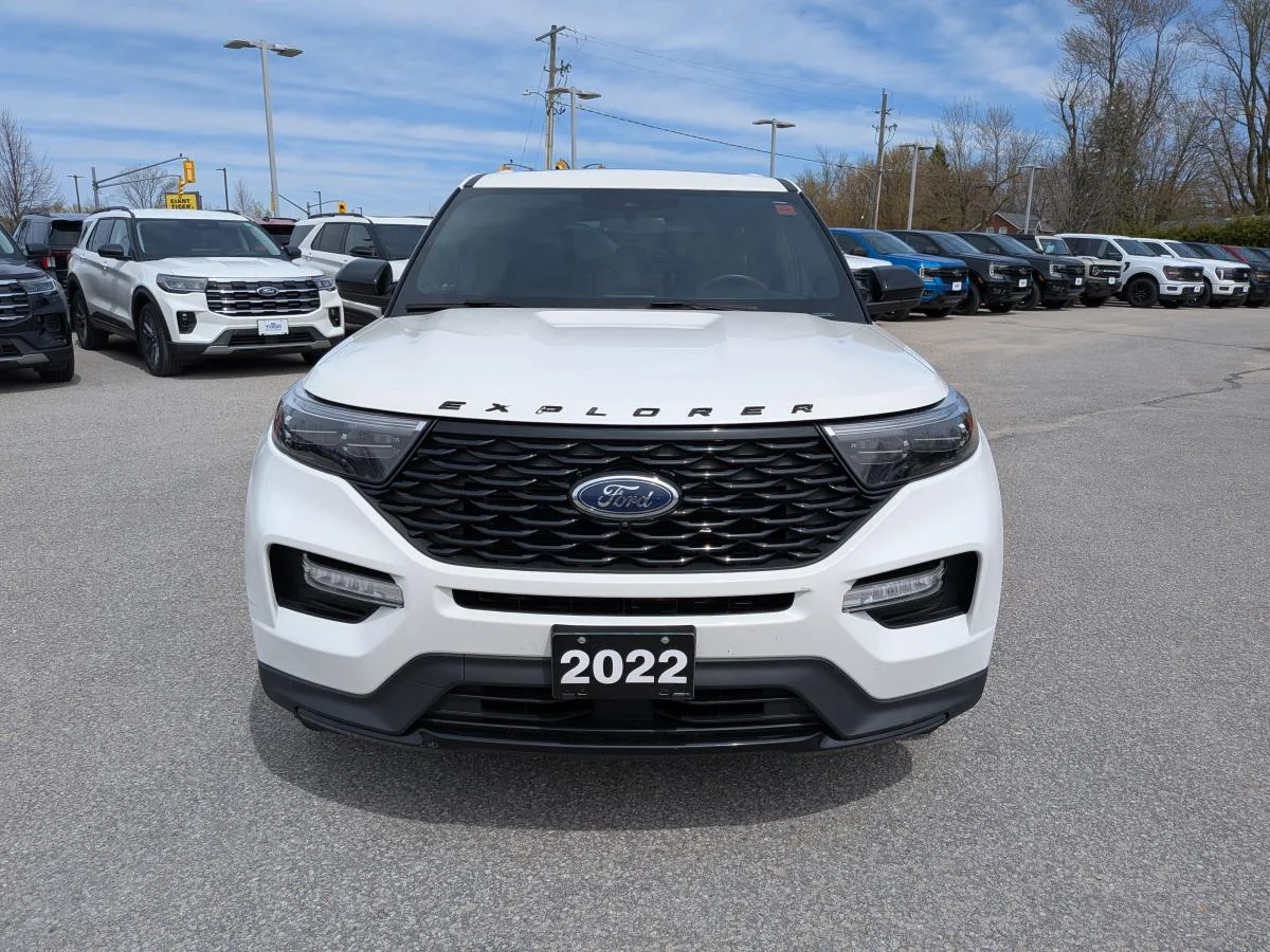 Used 2022 White Ford St-Line image 2