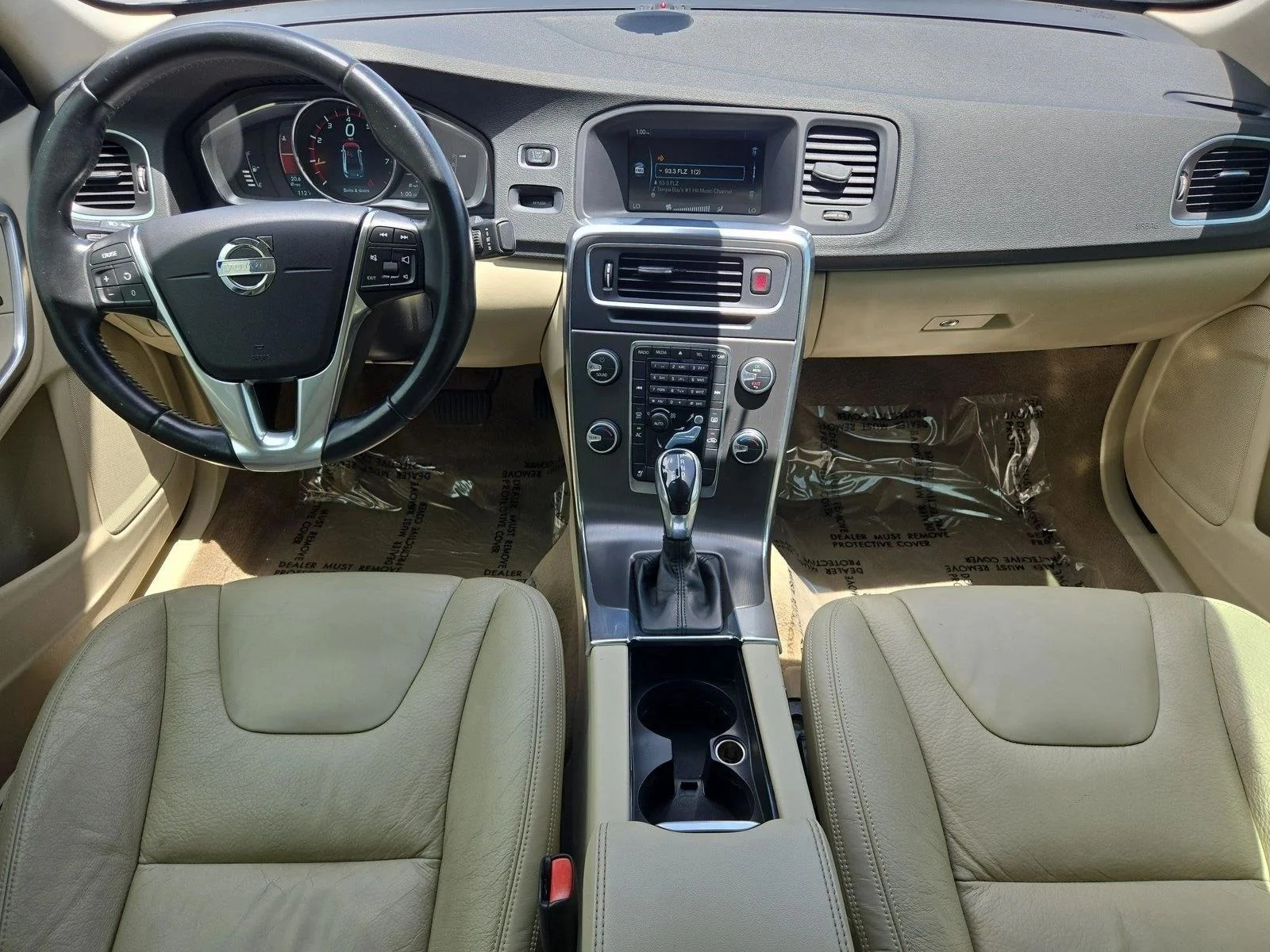 Used 2014 Ice White Volvo T5 Premier image 16