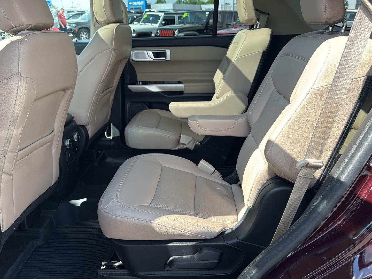 2023 Ford Explorer Limited - Photo 12