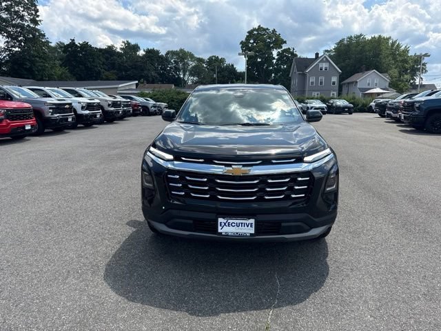 2027 Chevrolet Equinox LT - Photo 8