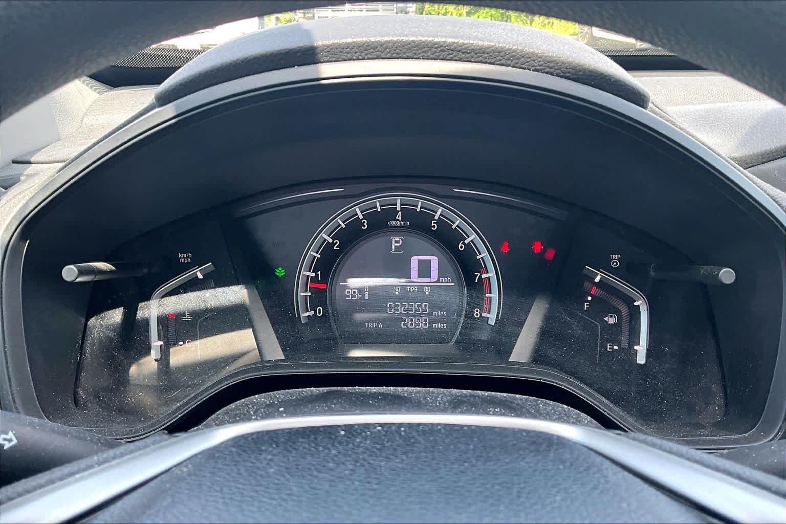 Used 2018 Lunar Silver Metallic Honda LX image 24