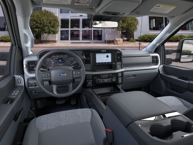 New 2026 Oxford White Ford XLT image 9