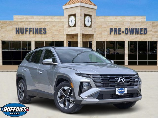 Certified Used 2025 Silver Hyundai SEL Convenience image 1