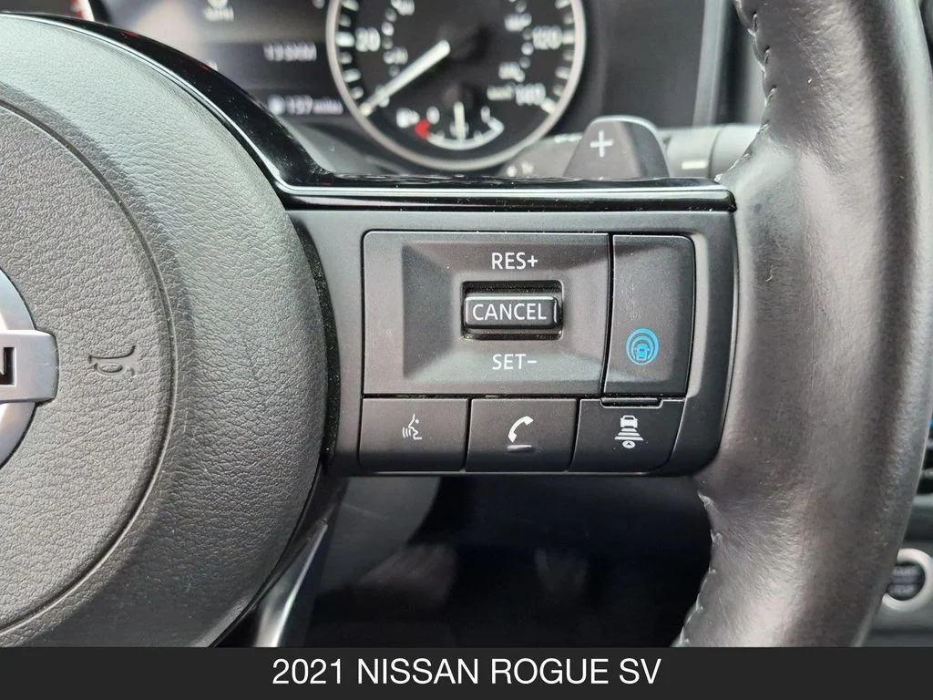 Used 2021 Red Nissan SV image 19