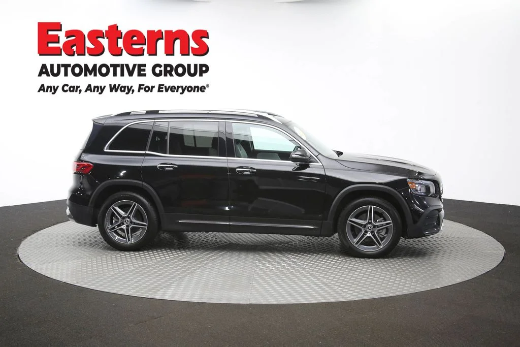 Used 2022 Black Mercedes-Benz GLB 250 image 45