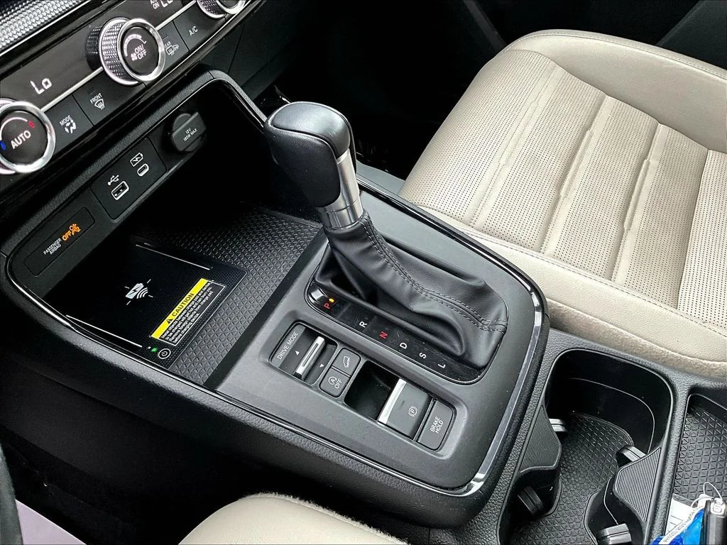 Used 2023 Platinum White Pearl Honda EX-L image 22