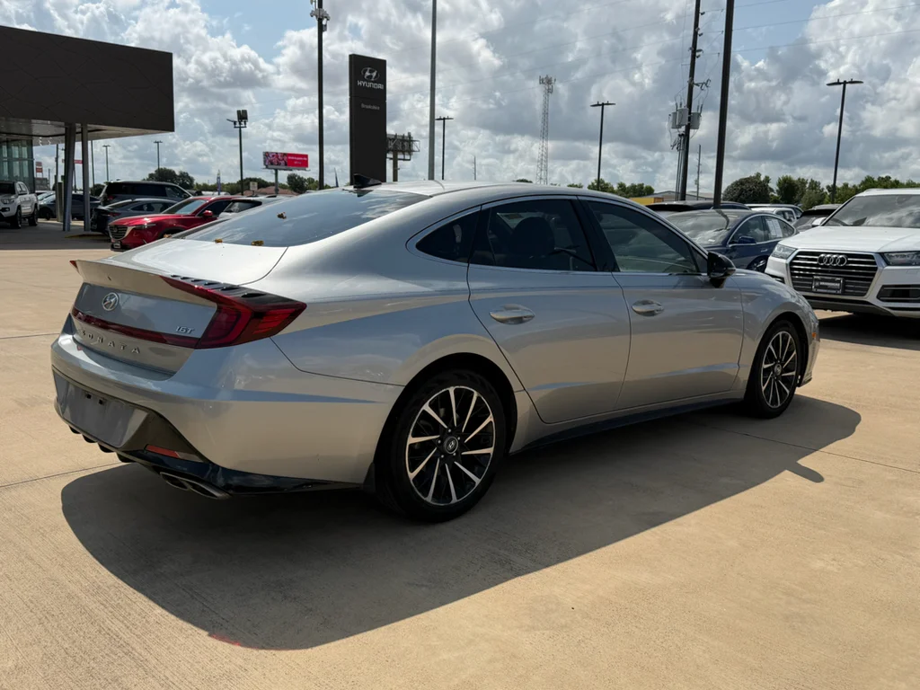 Used 2020 Shimmering Silver Pearl Hyundai SEL Plus image 6