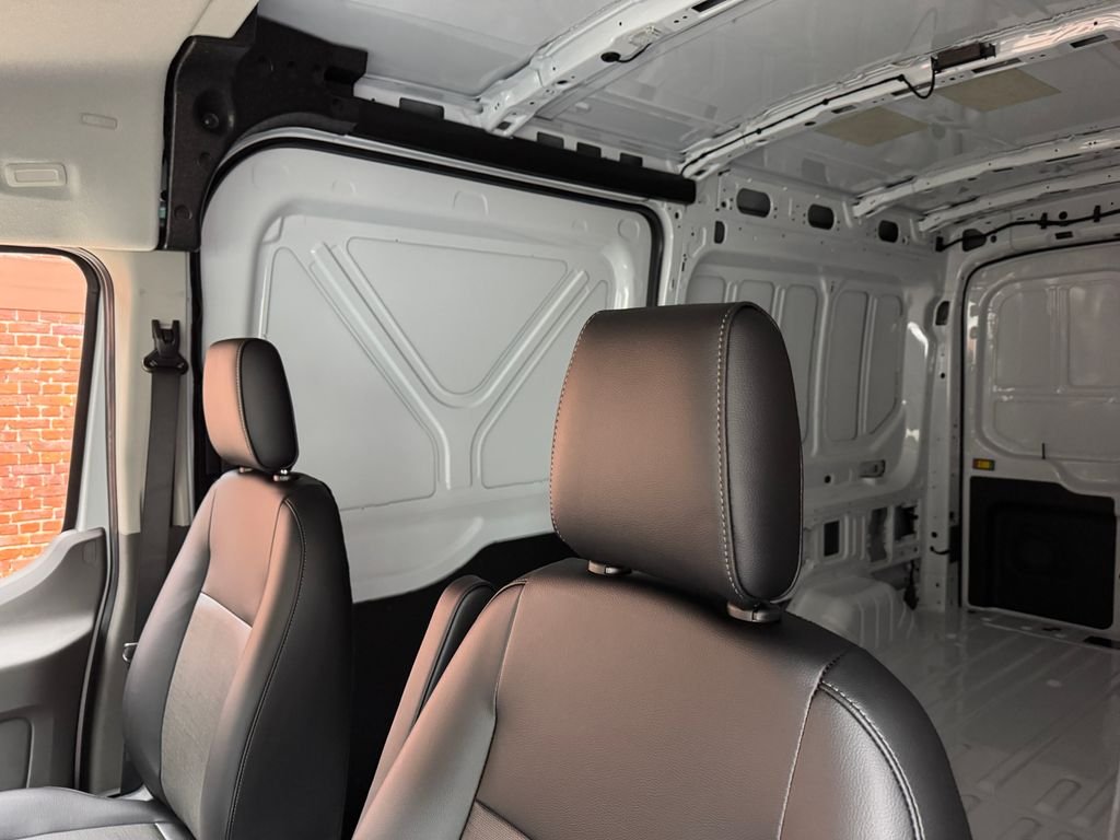 New 2026 White Ford Base image 5