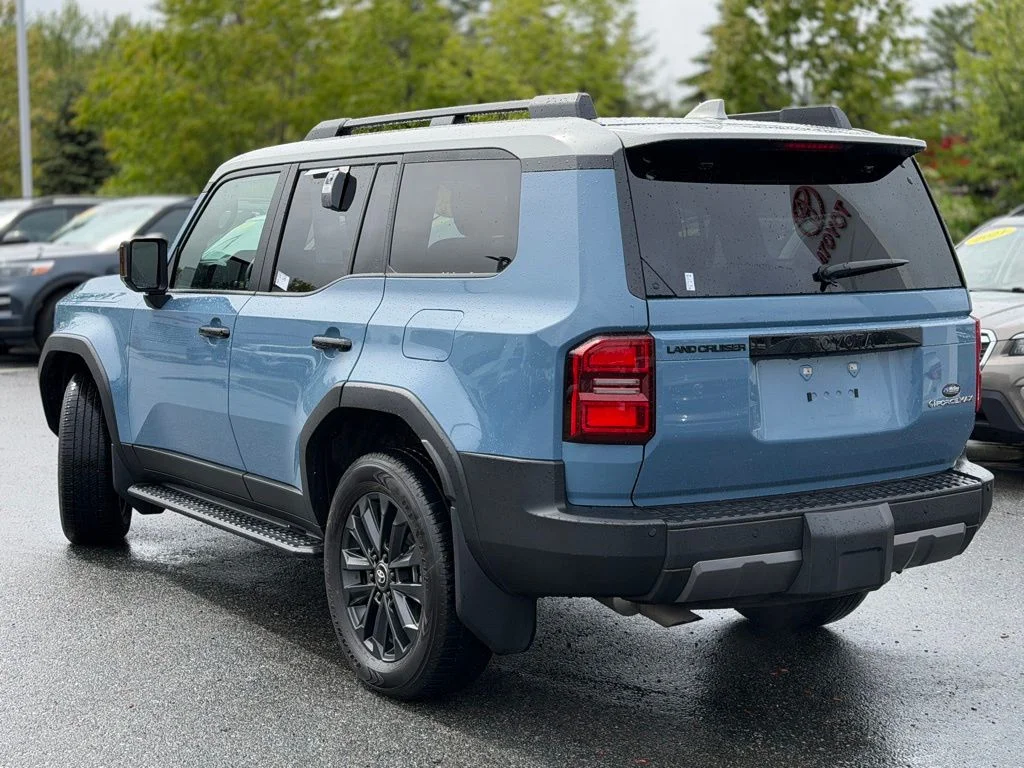 Used 2025 Blue Toyota Base image 3