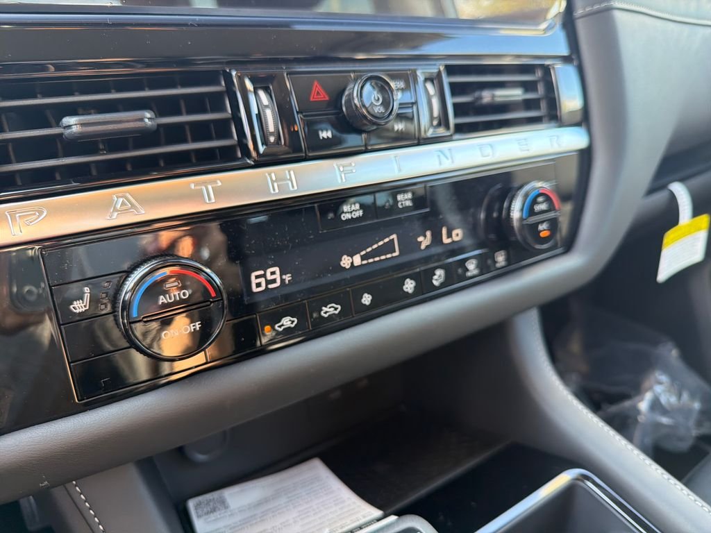 New 2026 Nissan Pathfinder SV 4D Sport Utility