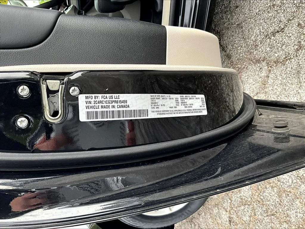 Used 2023 Black Chrysler LX image 20