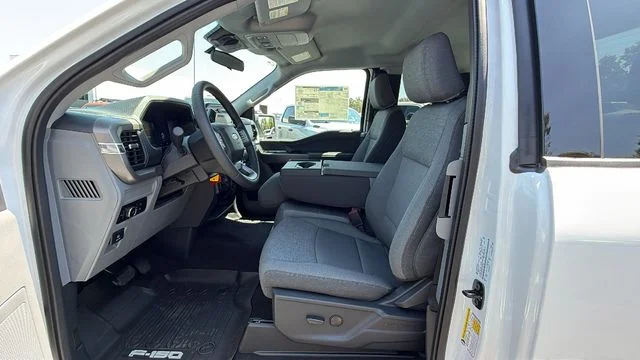 New 2026 Oxford White Ford XLT image 33