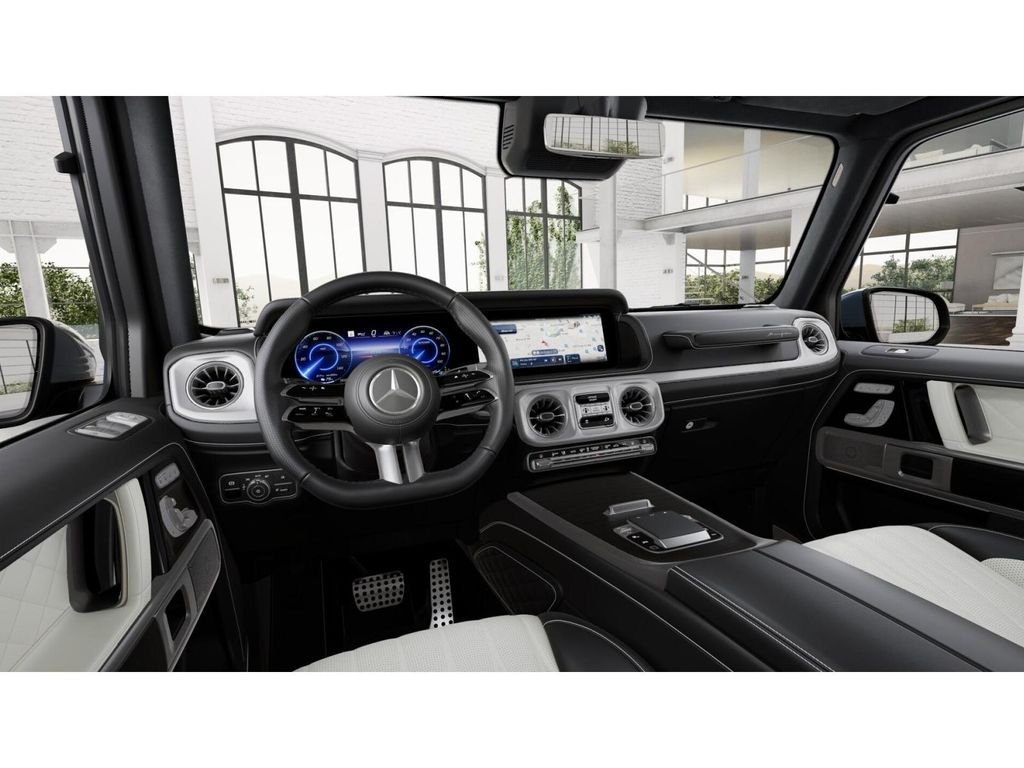 New 2027 MANUFAKTUR Dark Blue Non-Metallic Mercedes-Benz G 580 image 3