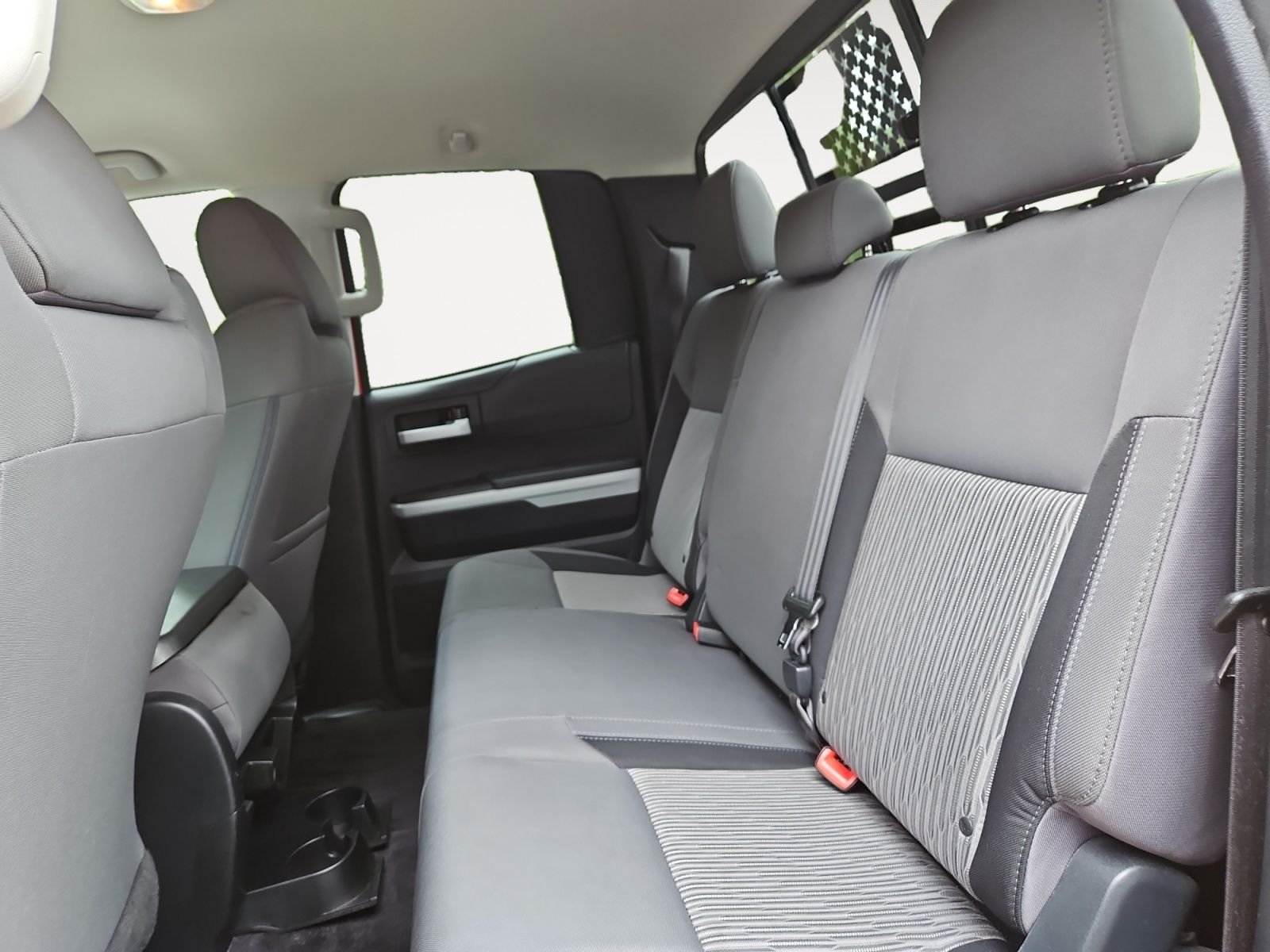 Used 2014 Red Toyota SR5 image 13
