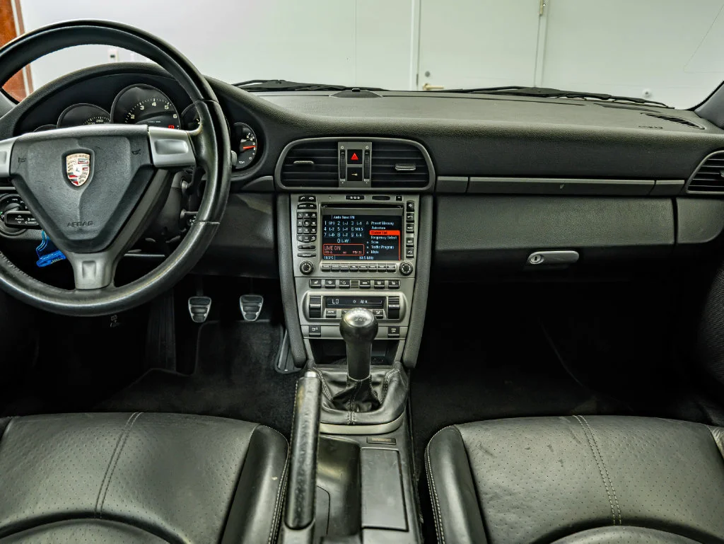 Used 2007 Black Porsche Carrera image 6