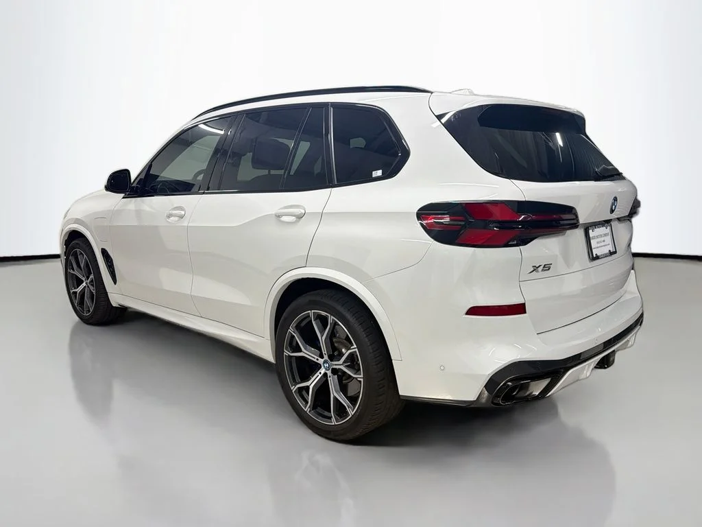 Used 2024 Alpine White BMW xDrive50e image 3