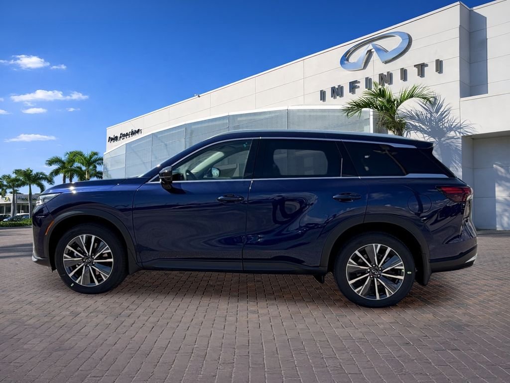 New 2027 GRAND BLUE INFINITI Luxe FWD image 4