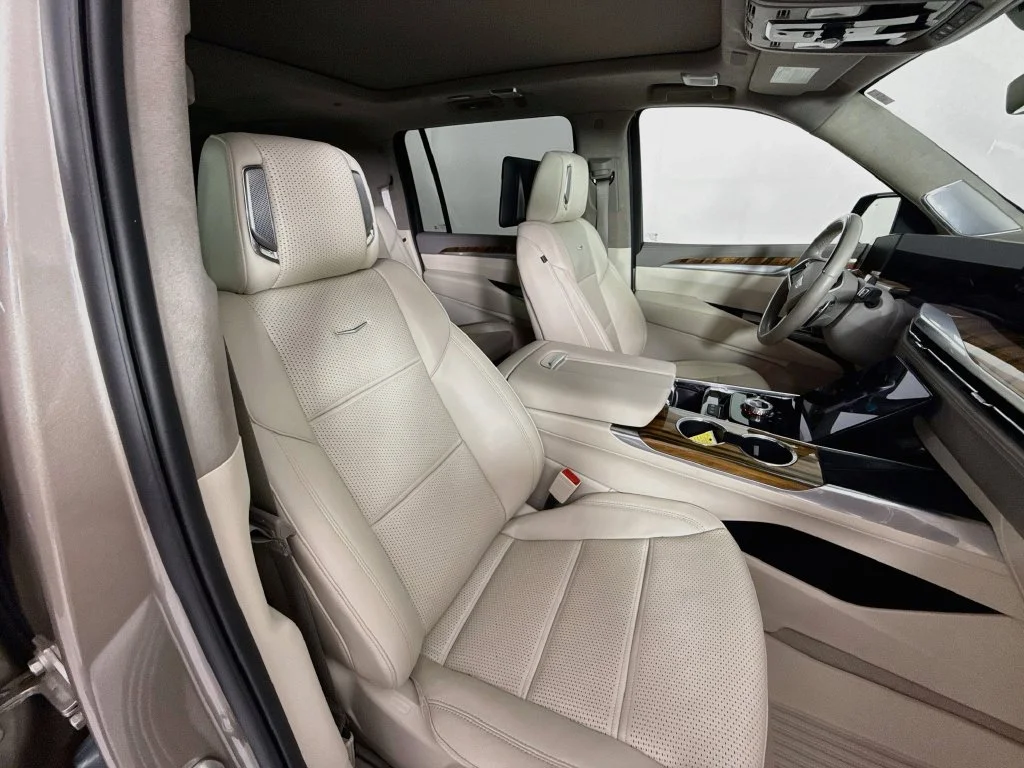 Used 2025 Latte Metallic Cadillac Sport Platinum image 29