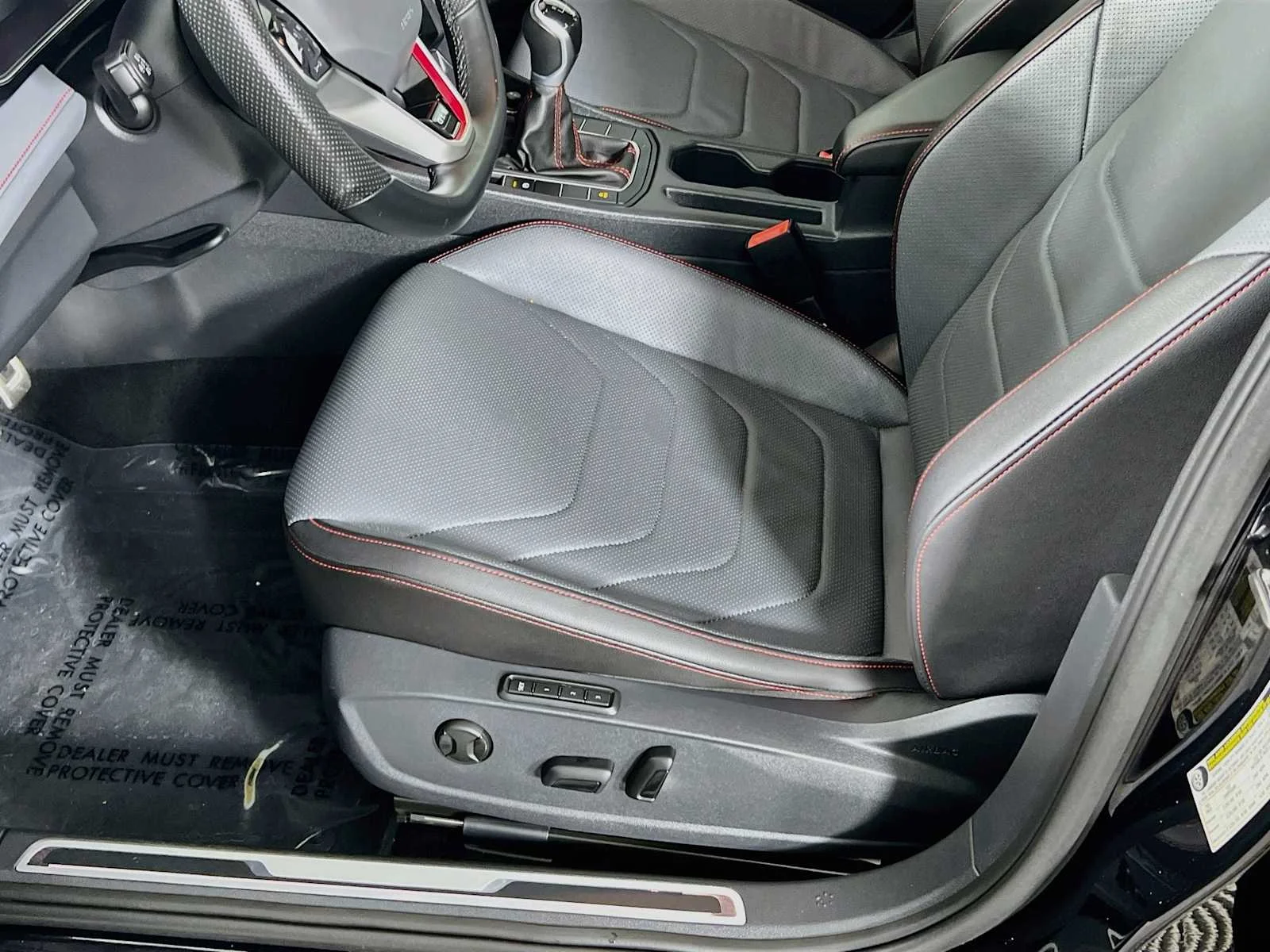 Used 2025 Deep Black Pearl Volkswagen Autobahn image 20