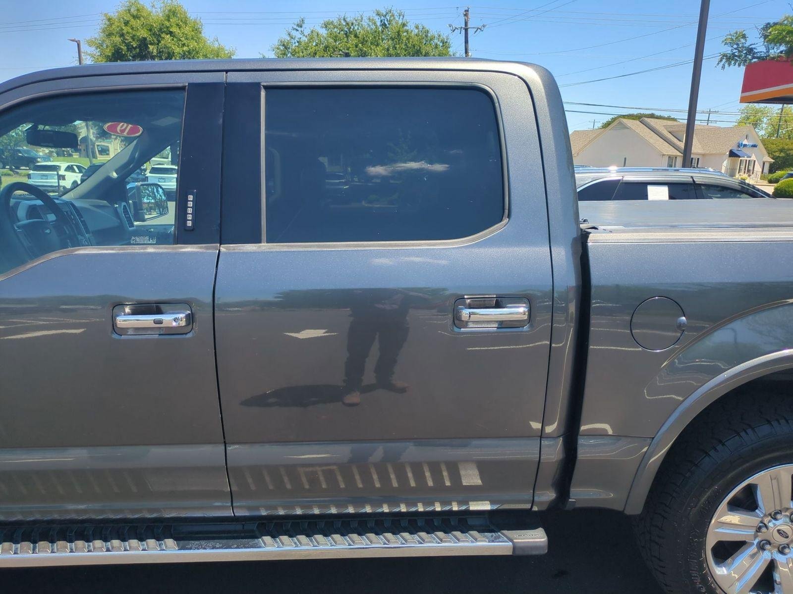 Used 2019 Abyss Gray Metallic Ford LARIAT image 44