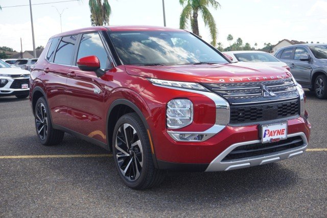 New 2025 Red Diamond Mitsubishi SE image 3
