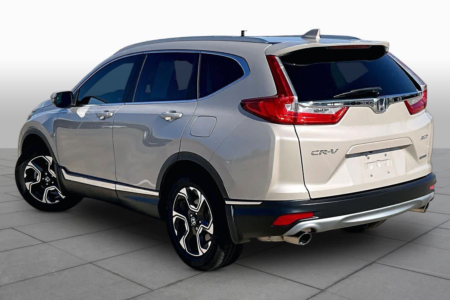 Used 2018 Sandstorm Metallic Honda Touring image 12