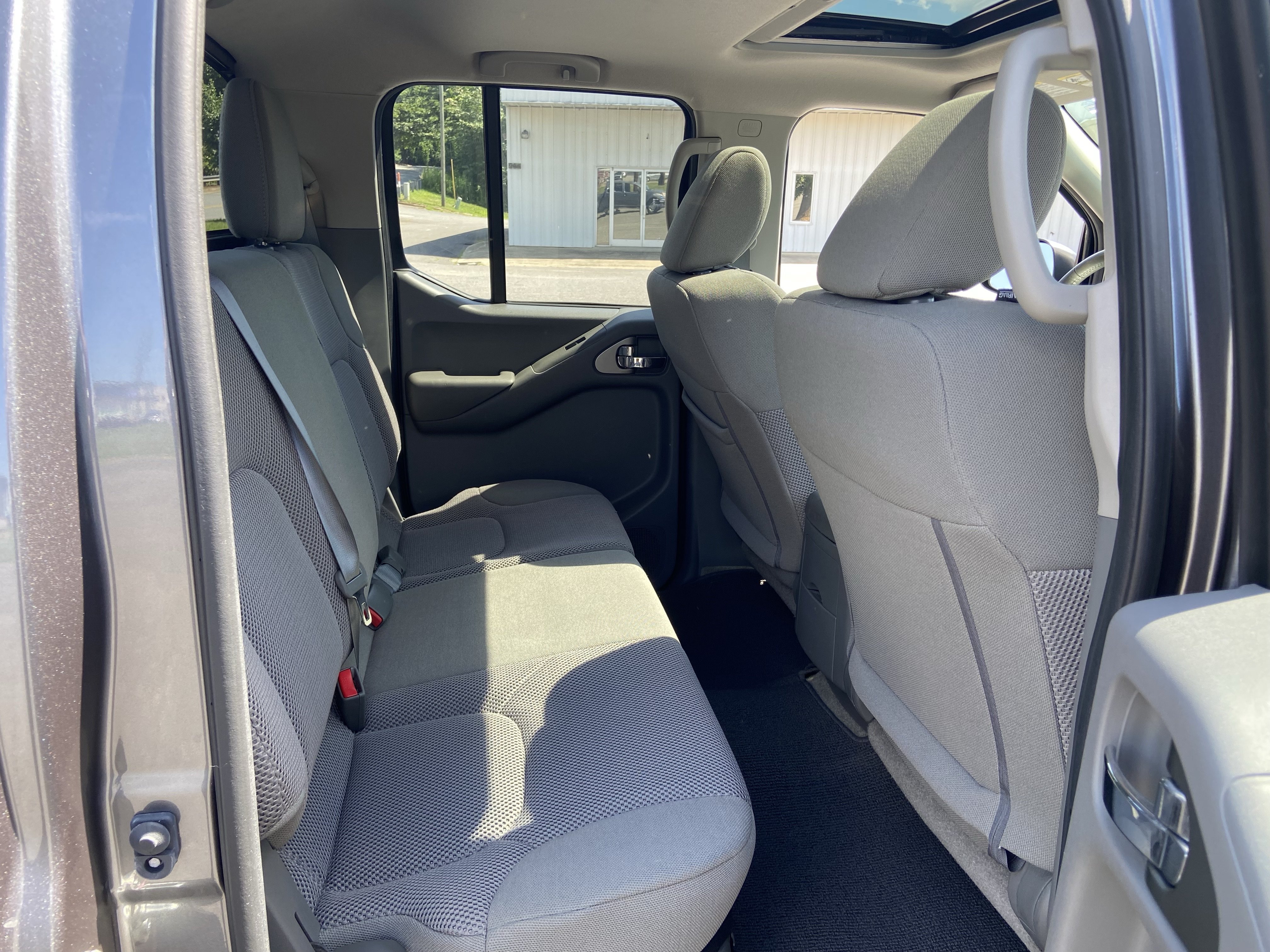 Used 2018 Gun Metallic Nissan SV V6 image 19