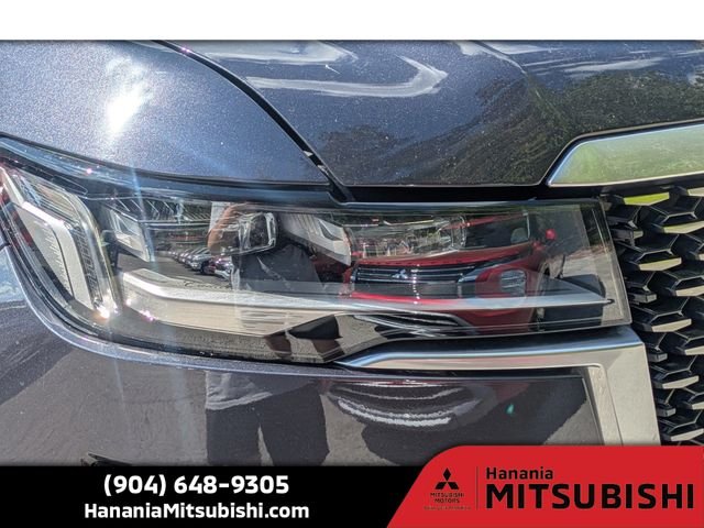 Used 2023 Gray Cadillac Premium Luxury image 9