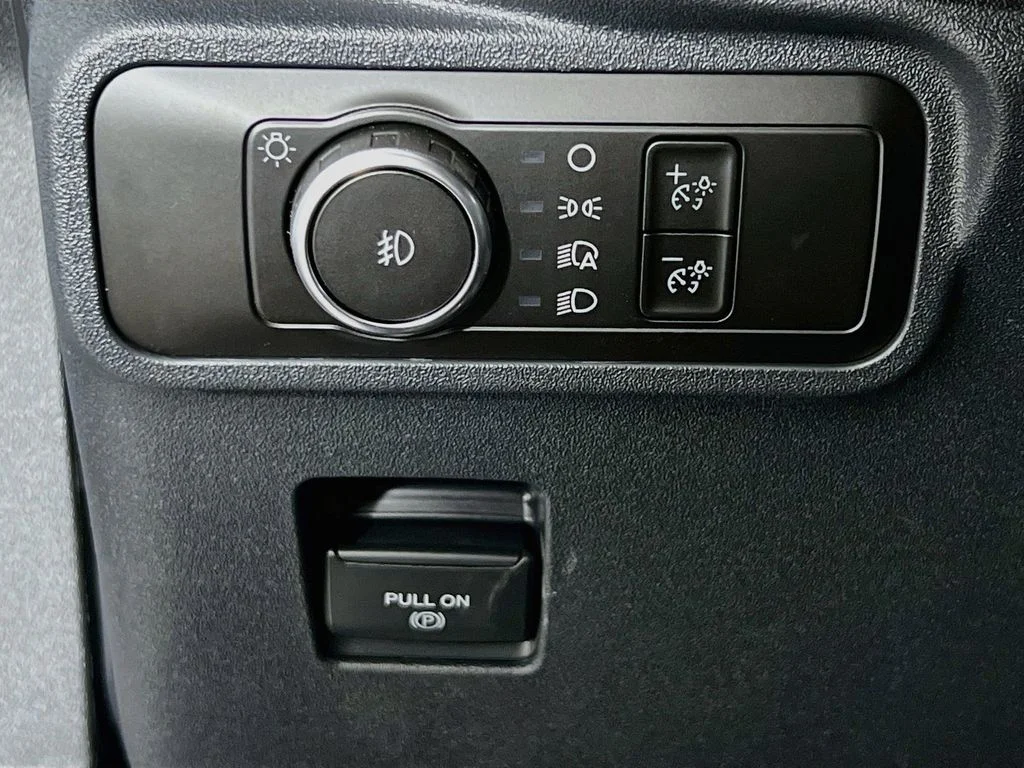 New 2026 Avalanche Ford Badlands image 19