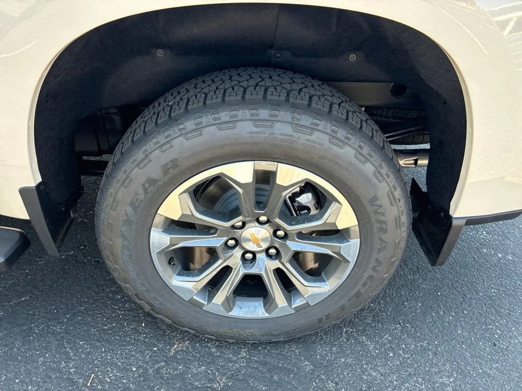 2026 Chevrolet Silverado 1500 High Country - Photo 9