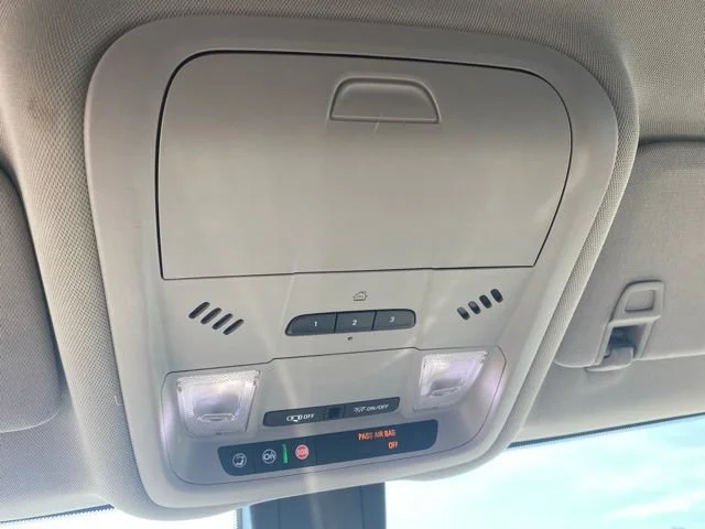 Used 2019 SILVER ICE METALLIC Chevrolet Premier image 31