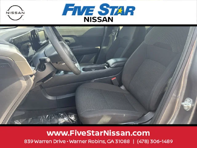 Used 2025 Gray Nissan S image 4