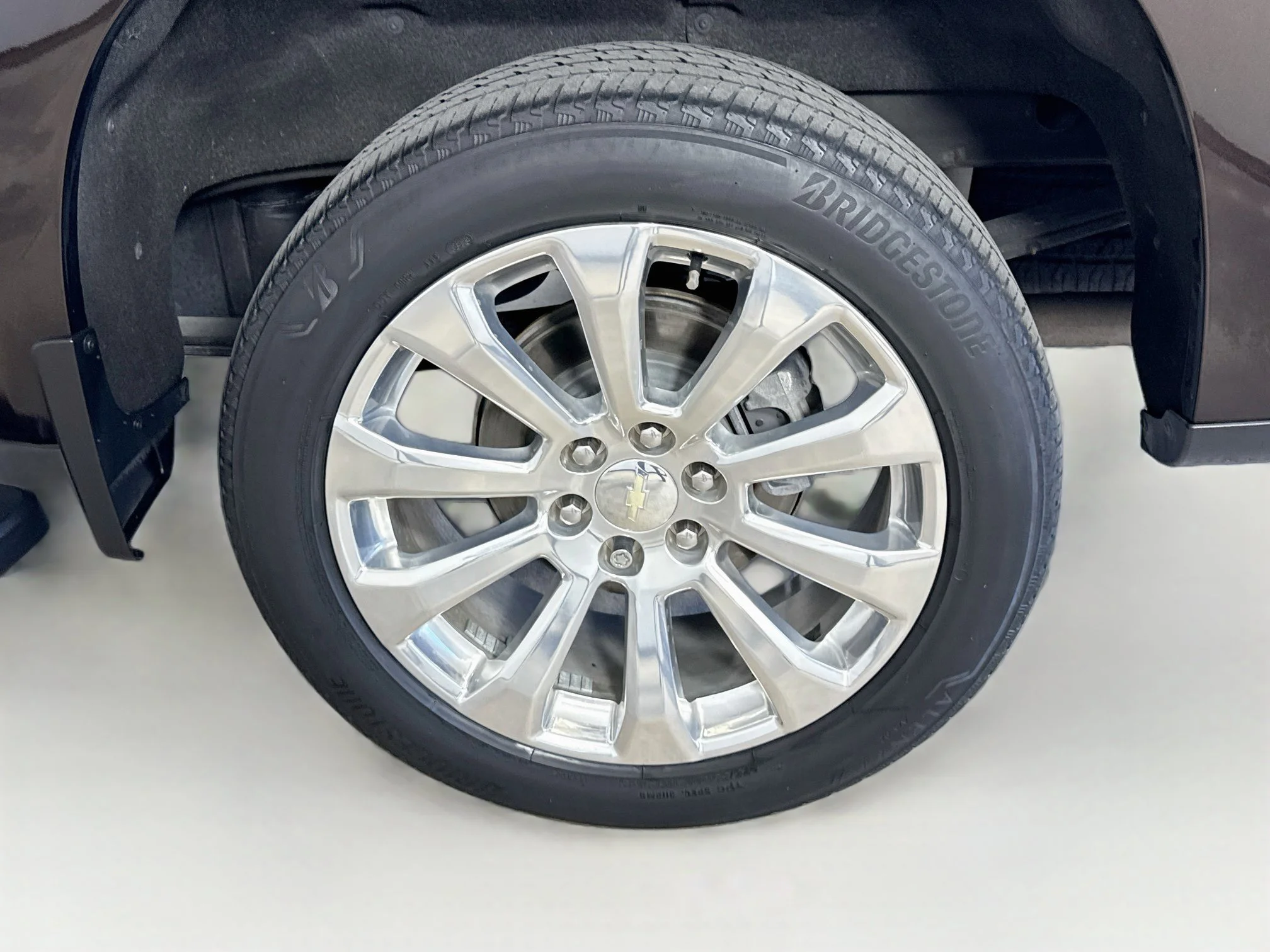 Used 2019 HAVANA BROWN METALLIC Chevrolet High Country image 34