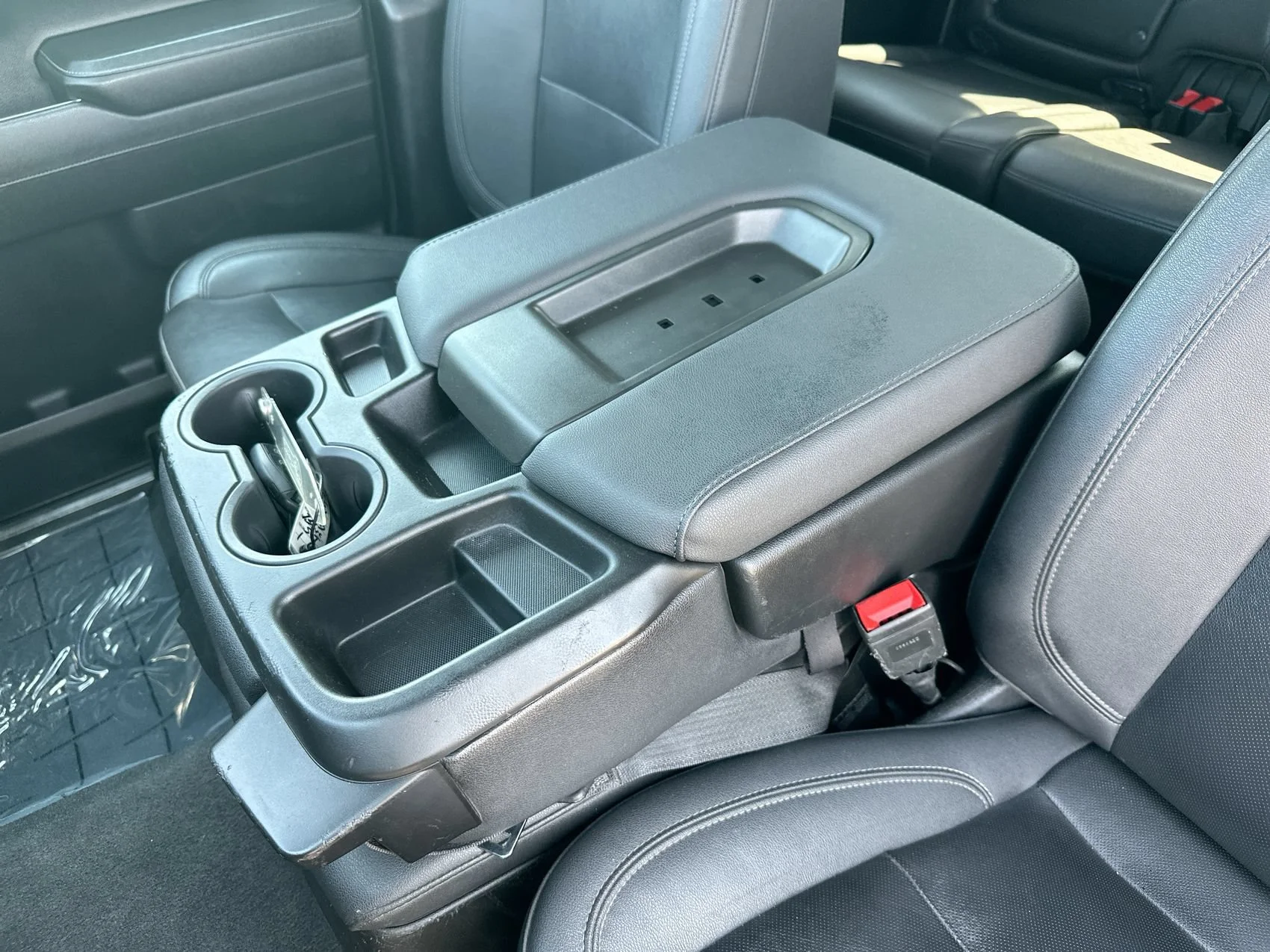 Used 2024 Downpour Metallic GMC SLT image 20