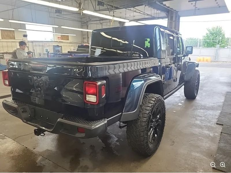 Used 2025 Fathom Blue Pearlcoat Jeep Nighthawk image 3