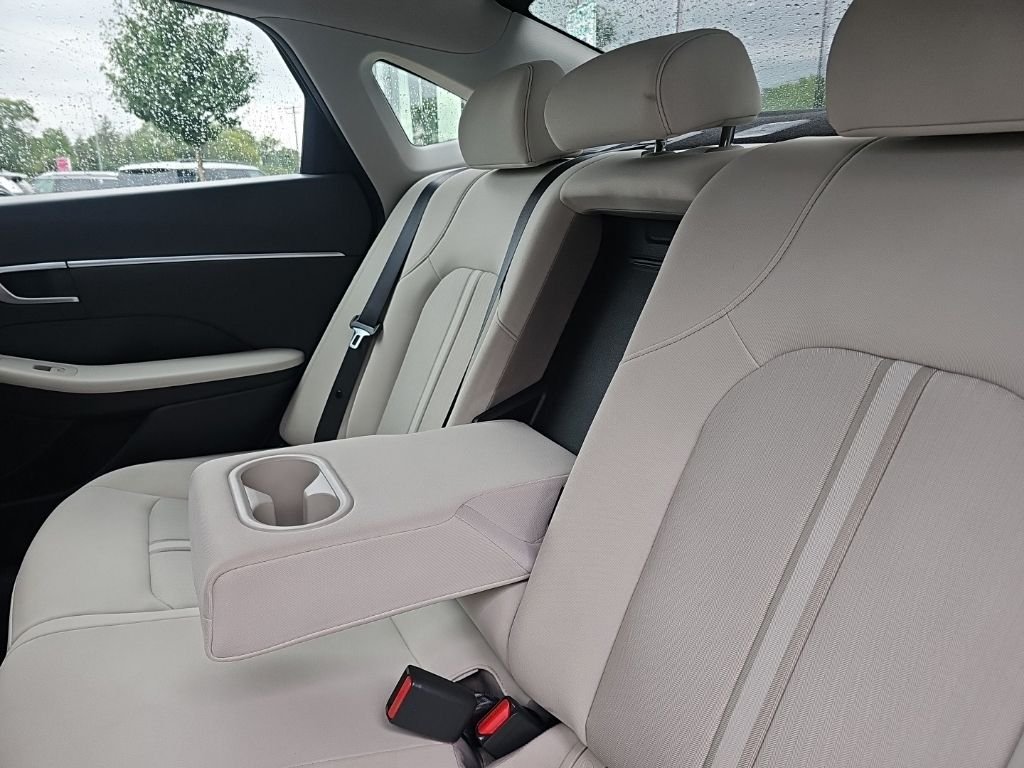 2025 Hyundai Sonata SEL - Photo 29