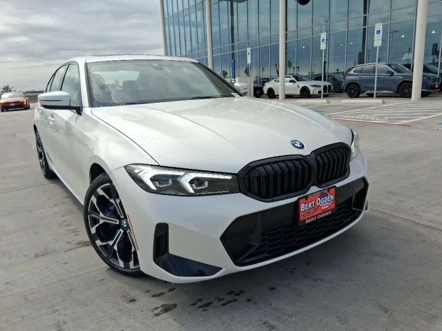 2026 BMW 3 Series 330i