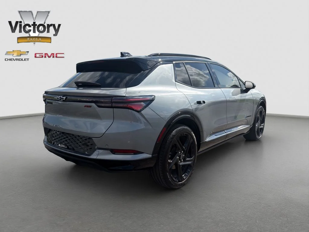 Used 2024 Gray Chevrolet RS image 6