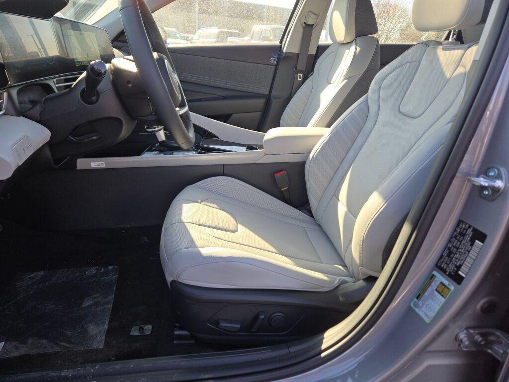 New 2026 Silver Hyundai Limited image 23