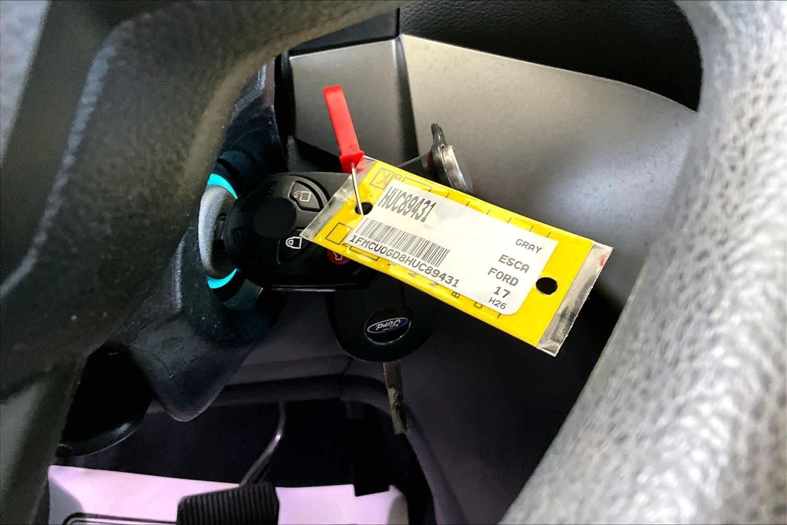 Used 2017 Magnetic Ford SE image 14