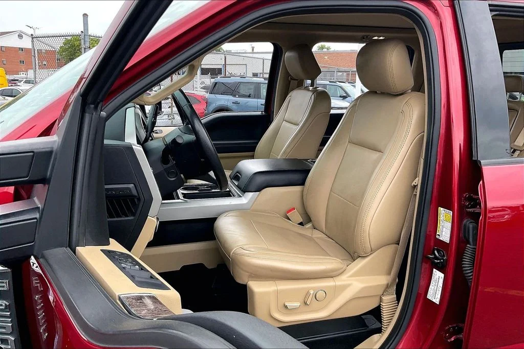 Used 2019 Ruby Red Metallic Ford Lariat image 24