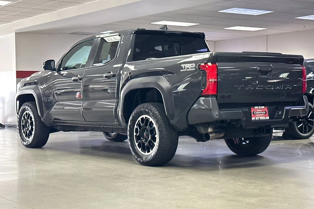 Certified Used 2026  Toyota TRD Off-Road image 6