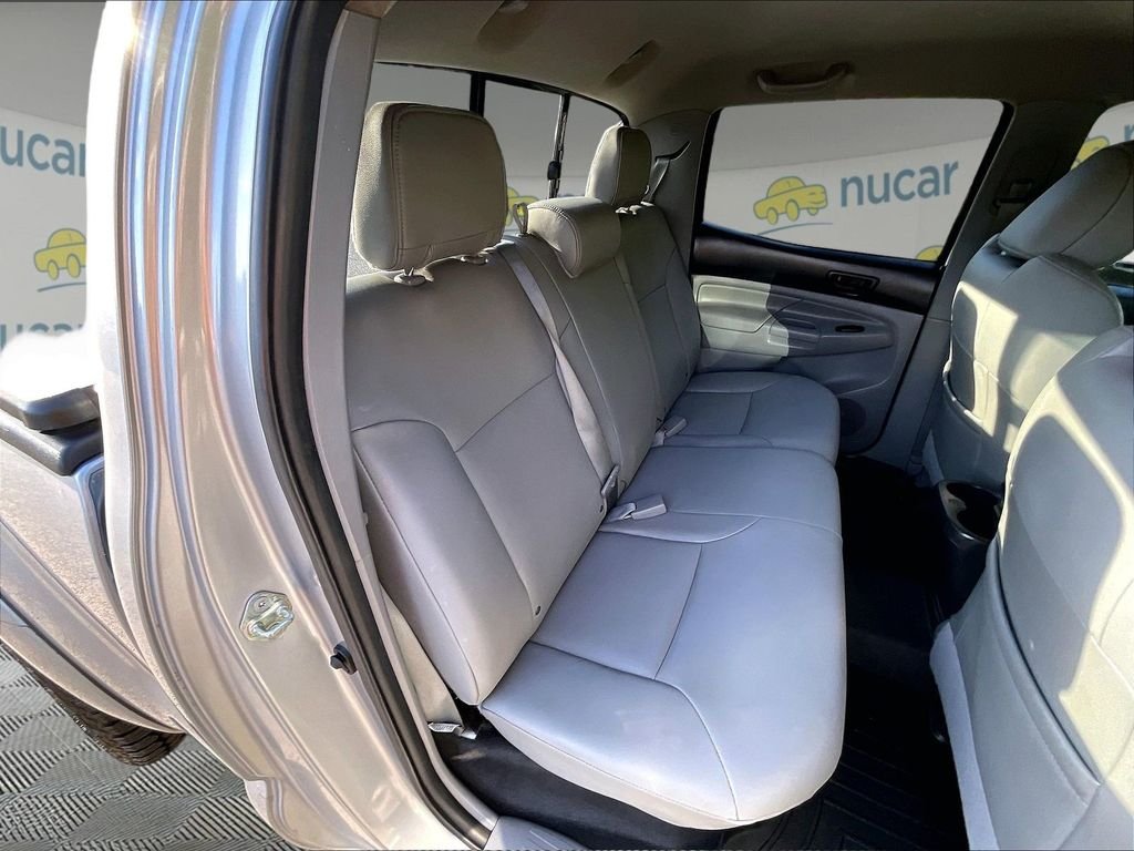 Used 2015 Silver Toyota Base image 19