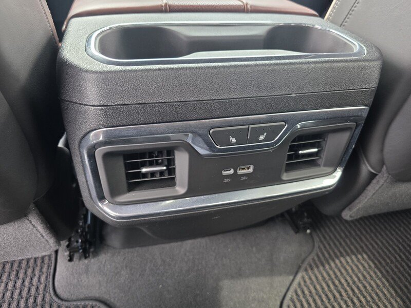 Used 2025 Gray GMC 4WD CREW CAB 147" DENALI ULTIMATE image 14